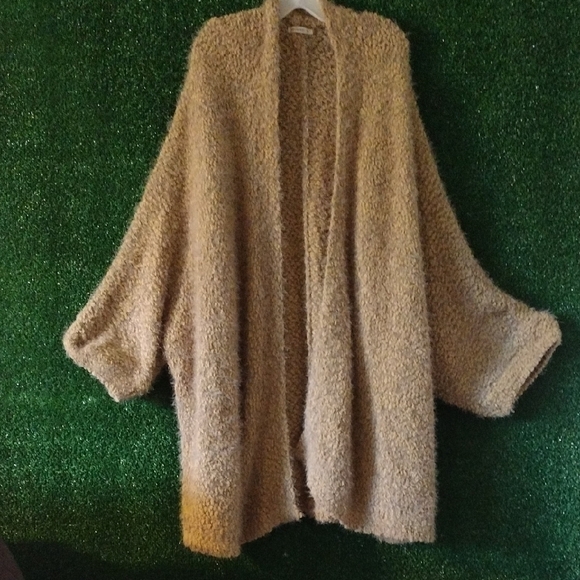 Andthewhy Sweaters - Elegant Tan Women's Open-Front Cardigan